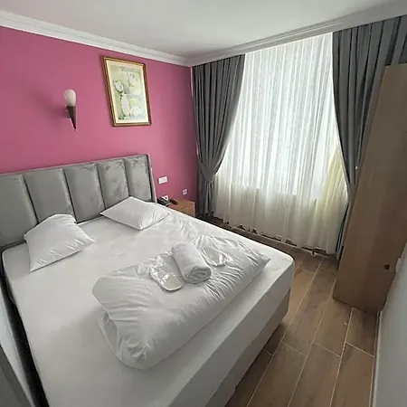 Mihiran Hotel *